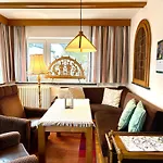 Buettner Altenberg, Zentral, Familienfreundlich, Skihang & Erlebnisberg Fusslaeufig